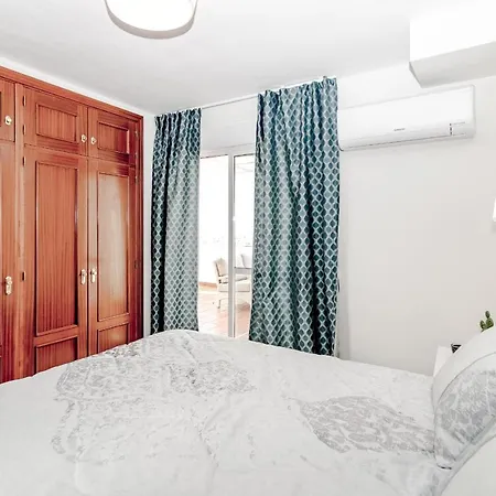 Pdm - Elegant With Breathtaking Sea View