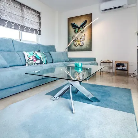 Pdm - Elegant With Breathtaking Sea View Apartment